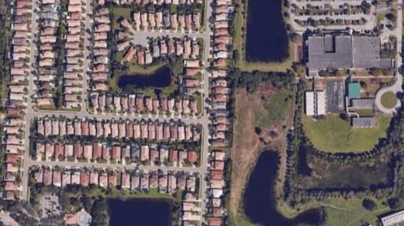 7098 Chesapeake Circle