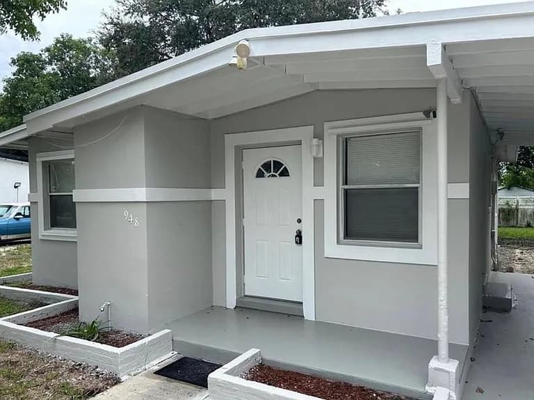 948 Northwest 14th Court