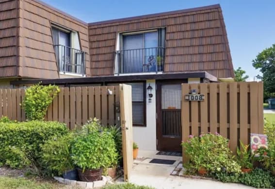 6197 Southeast Riverboat Drive