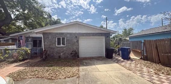 **** **th Ave N, Saint Petersburg, FL 33710