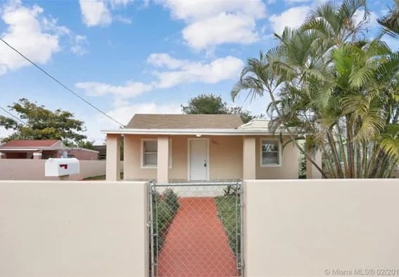 2071 Northwest 86th Street