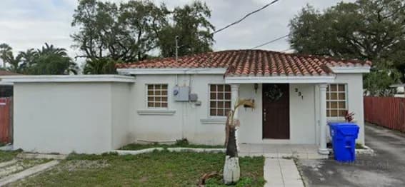 231 Southwest 67th Avenue