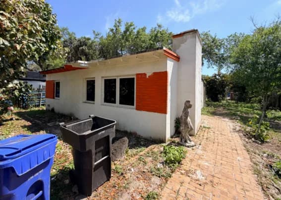 1716 Southwest 13th Court