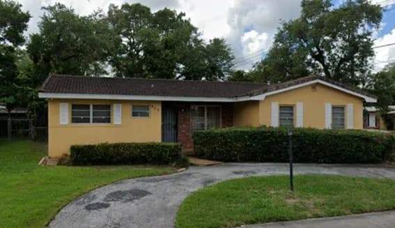 800 Northeast 154th Street