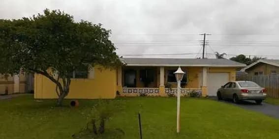 8520 Northwest 10th Street