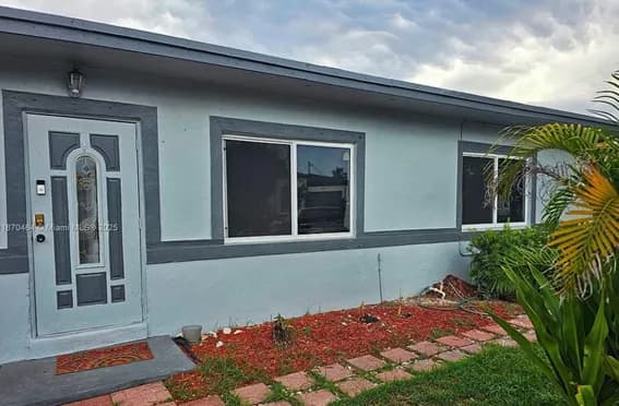 109 Northwest 28th Terrace