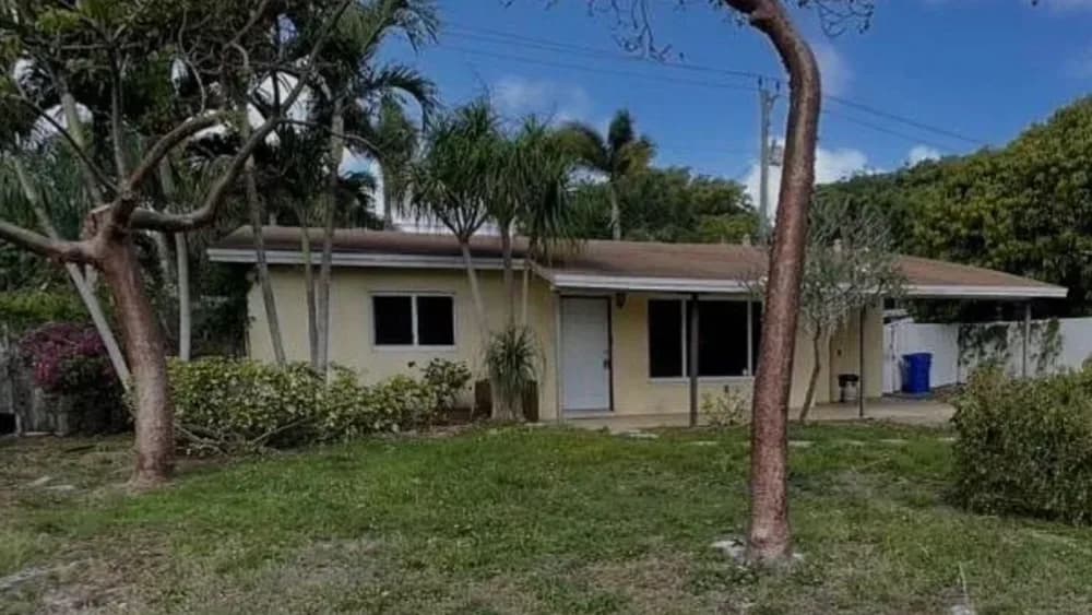 2941 Northeast 9th Avenue