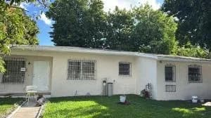 8915 Northwest 32nd Avenue