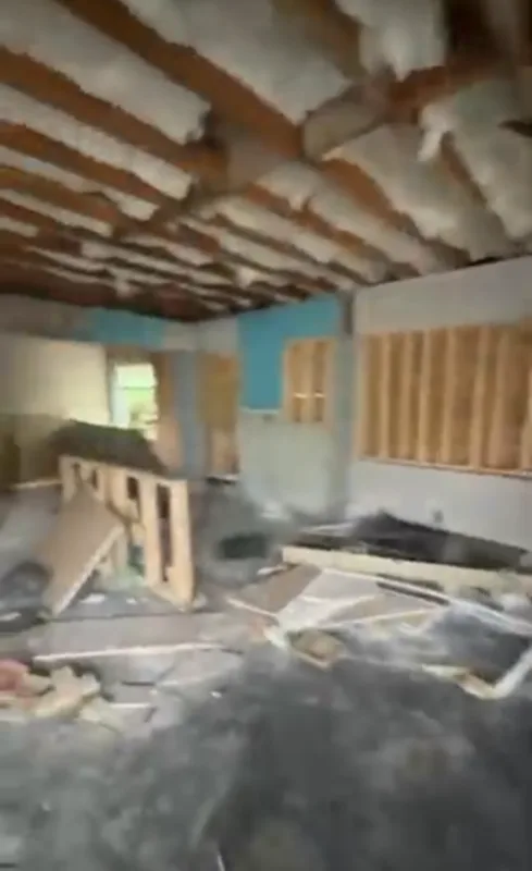 2 Northwest 8th Avenue