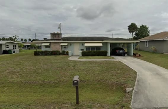 216 West Arbor Avenue