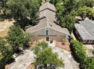 1882 Banks Road