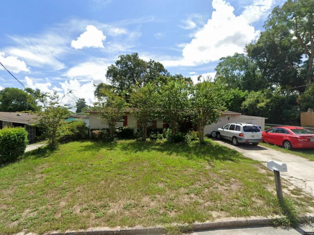 303 North Lancelot Avenue