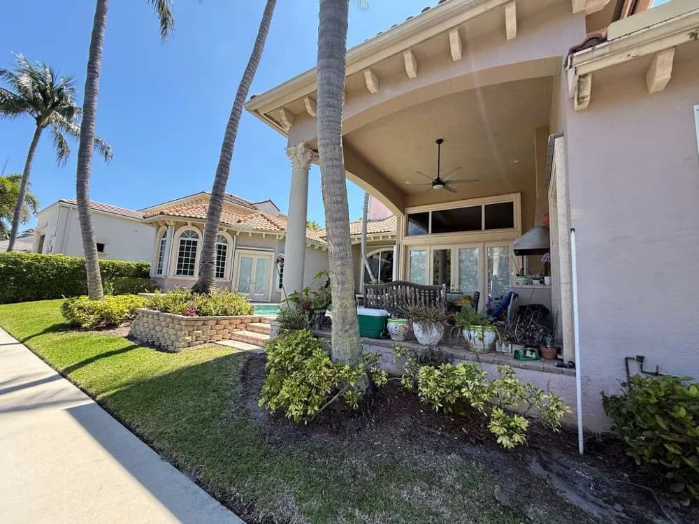 785 Harbour Isles Place