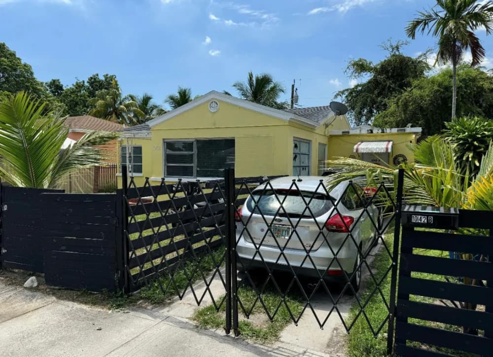 1042 Northwest 76th Street, Miami, FL, 33150