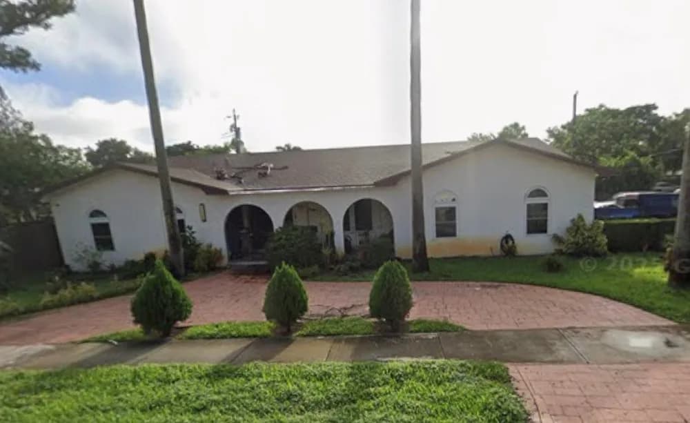 19901 Highland Lakes Boulevard