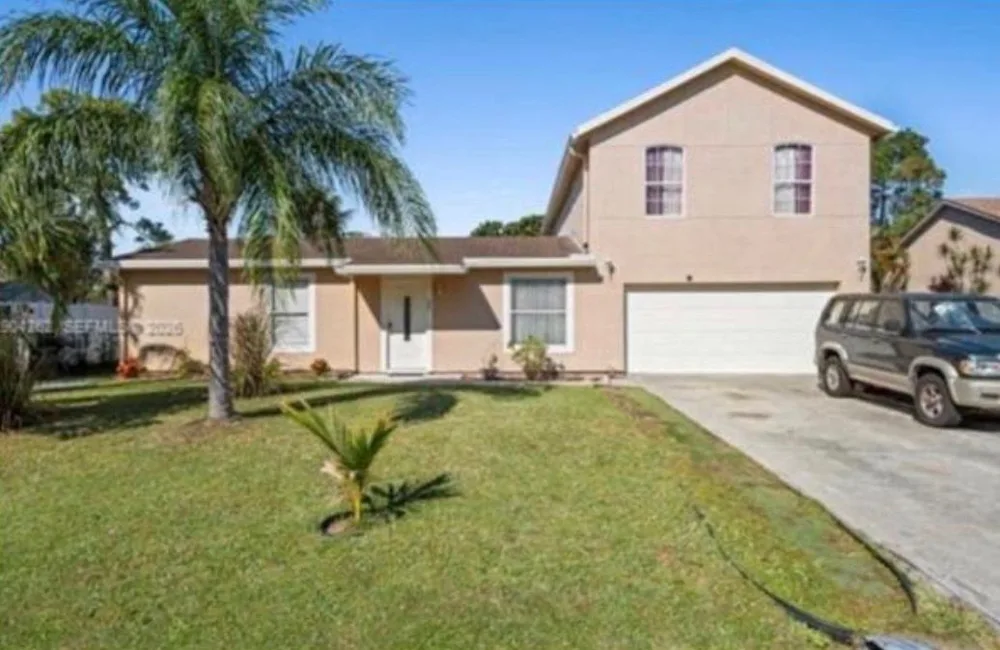707 Southeast Karrigan Terrace