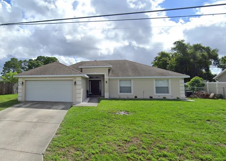 2109 Southwest Susset Lane