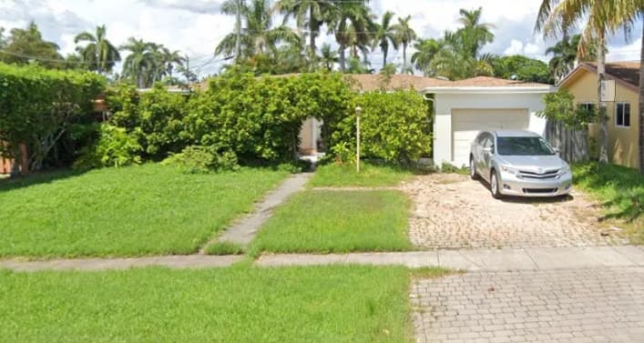 2104 North 14th Court