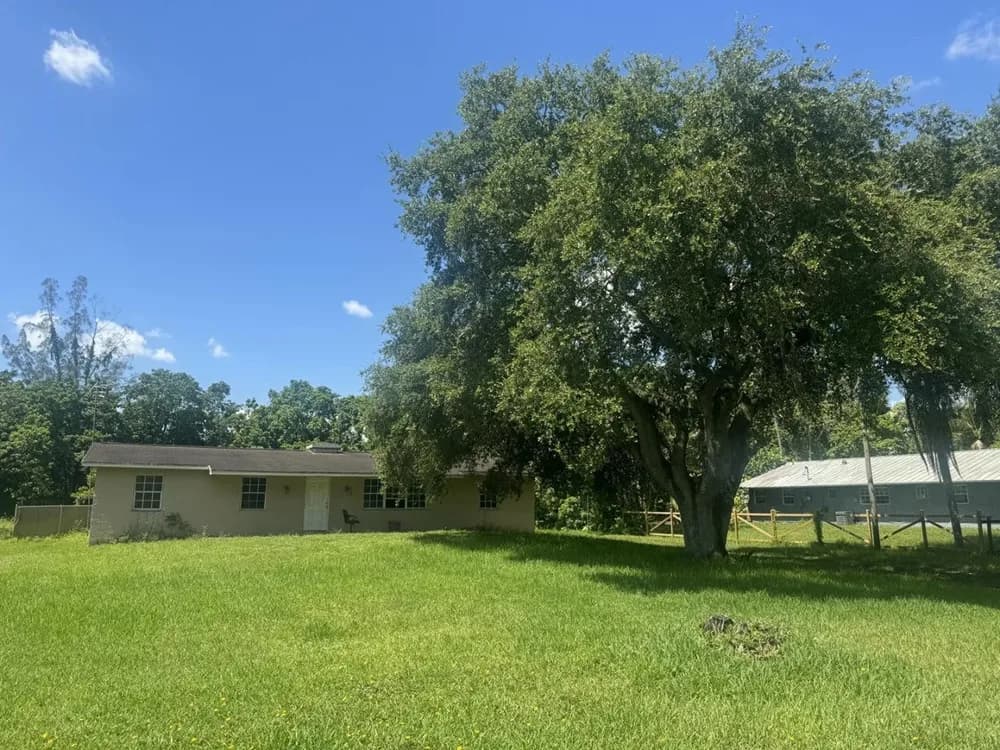 14242 Southwest 14th Street