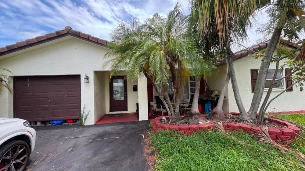 7209 Northwest 76th Street