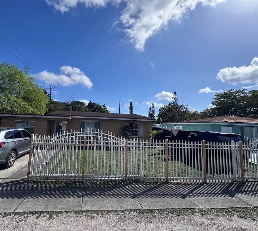 12625 Northwest 1st Court