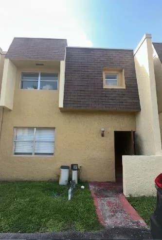 5733 Blueberry Court