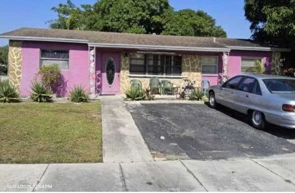 561 Southwest 12th Court