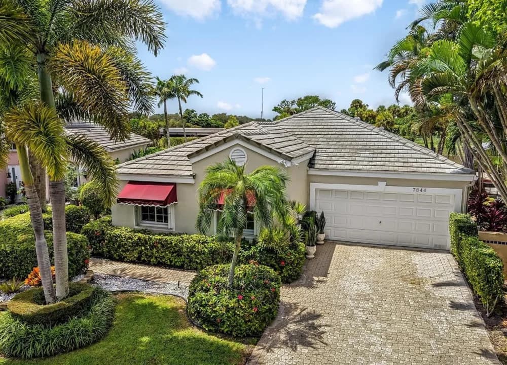 7844 Travelers Tree Drive