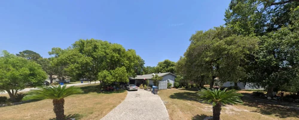 1280 Persian Avenue