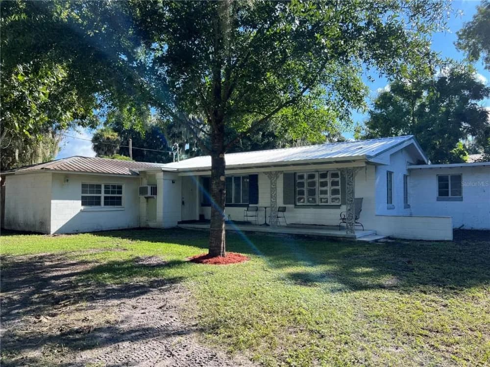 21 Lind Avenue