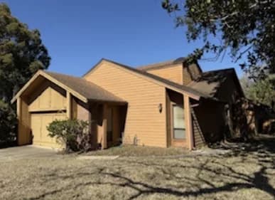 310 Hunters Point Court